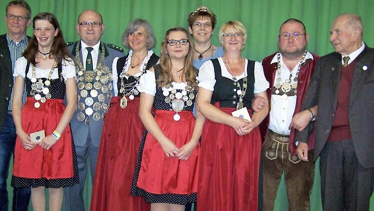 Gruppenbild mit den erfolgreichsten Schützen Foto: p