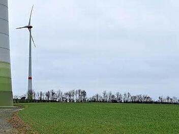 Die Gemeinde Gädheim erhält für die sieben Flurwege im Gebiet der drei Windkraftanlagen insgesamt 7000 Euro Entschädigung pro Jahr. Die Jagdgenossenschaft Gädheim, die 75 Prozent der Kosten für den Flurwegebau und -unterhalt übernehmen muss, möchte nun auch 75 Prozent der Einnahmen erhalten.  Foto: ul