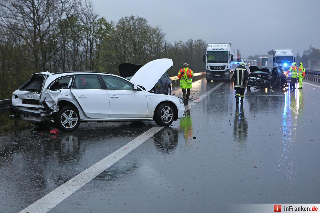 Hagel-Unwetter lšst Massenunfall aus: Autos kollidieren auf der A6 - Acht verletzte Personen, davon drei schwer