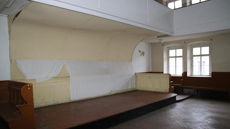 Früher ein beliebter Veranstaltungsort: Der Düll-Saal in Kasendorf.Foto: Katrin Geyer