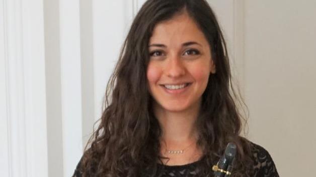Parisa Saeednezhad wurde 1991 in Teheran geboren. Sie absolvierte  ihr Masterstudium im Bereich K&uuml;nstlerische Ausbildung/Orchesterinstrumente an derRobert-Schumann-Hochschule in D&uuml;sseldorf. Daniel Scheublein