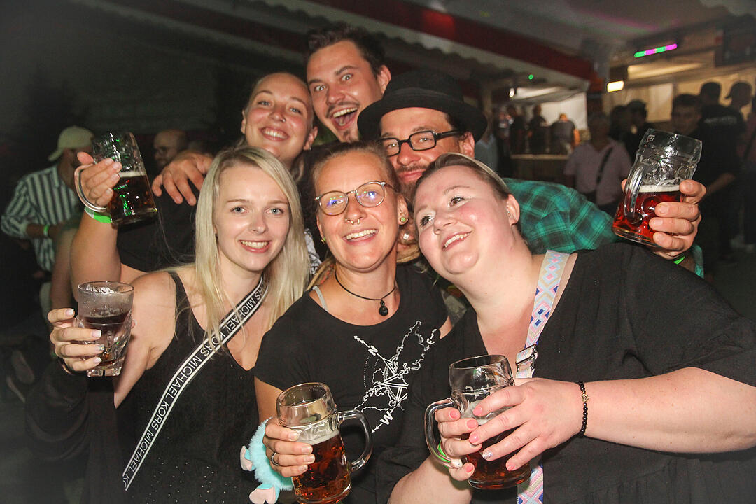 Radspitz gehört zu den erfolgreichsten Partyrockbands im deutschsprachigen Raum.