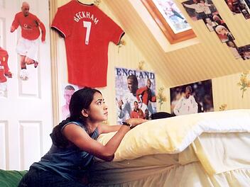 Kick it like Beckham Die junge Inderin Jess (Parminder Nagra) eifert ihrem großen Vorbild David Beckham nach.