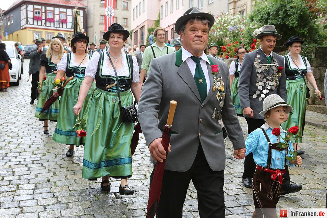 Kronacher Freischießen: Schützenauszug
