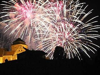 Feuerwerk auf der Festung Rosenberg  Foto: Archiv