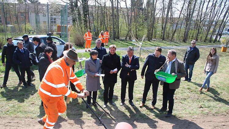 Die Arbeit ist für die Politiker geschafft. Foto: Jürgen Gärtner