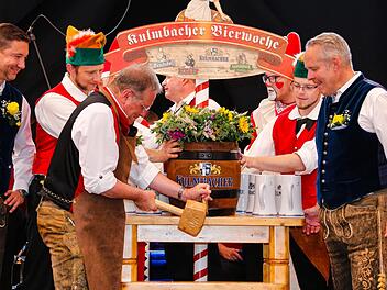 Nach der Bierwoche (hier der Anstich durch OB Henry Schramm am 27. Juli 2019) ist das Jahr in Kulmbach praktisch um - oder?Archiv/Matthias Hoch