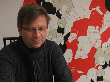 Nicht selten hat Henrik Hauguth für Loewe Visitenkarten und Briefvorlagen geliefert. Auf den letzten drei Rechnungen ist der Unternehmer allerdings sitzen geblieben. Foto: Alexander Löffler