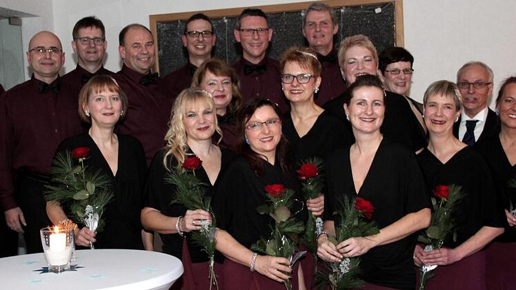 Die Gastgeber präsentierten "Tanz meets Rumba".Richard Sänger