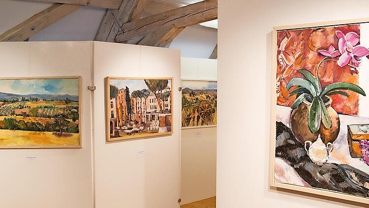 Blick in die Ausstellung „Was die Augen denken – Arne Stahl zu Gast bei Felix Müller“ in Neunkirchen am Brand