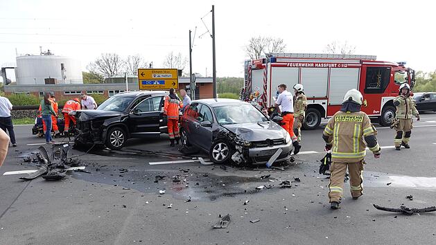 Mehrere Verletzte bei Unfall in Ha&szlig;furt