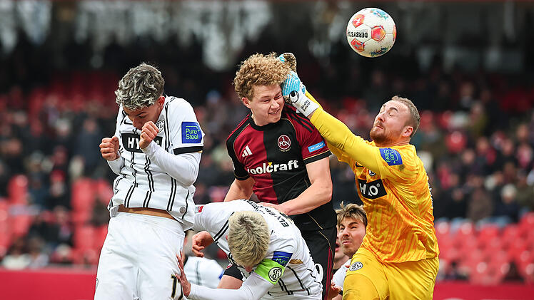 1. FC N&uuml;rnberg gewinnt wildes Spiel gegen die SV Elversberg