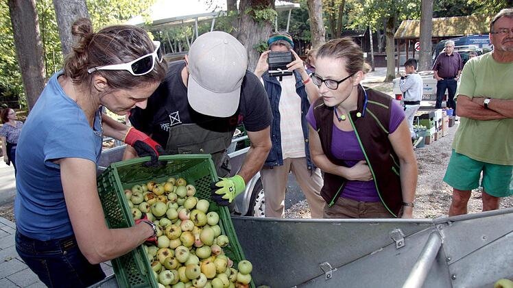 Der Andrang war heuer wegen der guten Obsternte sehr groß.   Foto: Richard Sänger