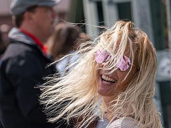 Das Wetter macht am Sonntag eine Verschnaufpause. Es wird warm und trocken. Ab Montag kommt jedoch Atlantikluft zu uns und bringt kühle und regnerische Luft. Foto: Frank Rumpenhorst/dpa