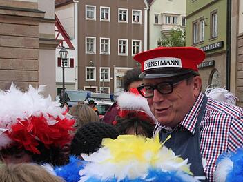 Im vergangenen Jahr musste sich OB Henry Schramm einer übermächtigen Kinderschar geschlagen und den Rathausschlüssel abgeben. Foto: Archiv/Stephan Stöckel