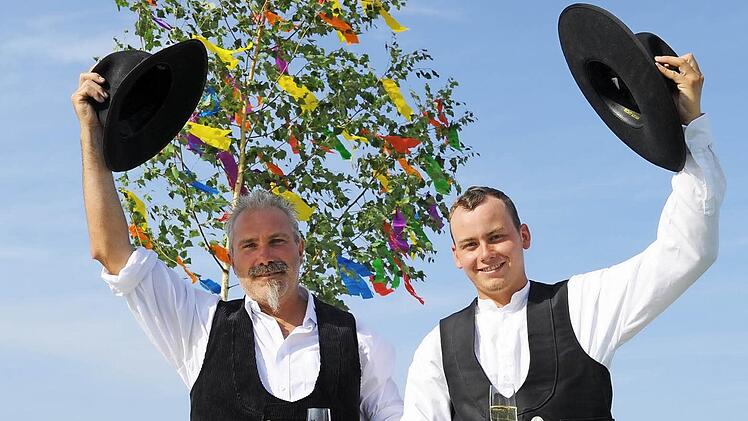 Gerd Schuhmann (links) und Tobias Voll sprachen den Richtspruch.