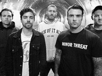 "Stick to your guns" kommt nach Prölsdorf.  Foto: pr