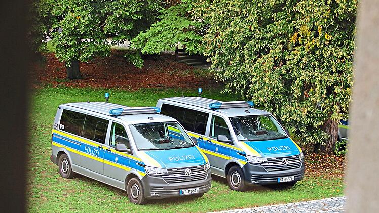 Viel Polizei beim Prozess um Schl&auml;gerei rund um Motorradclubs.Julia Scholl