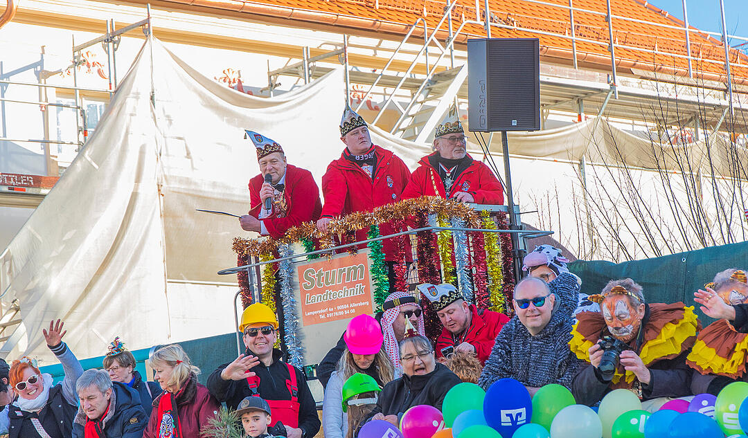 Die schönsten Fotos vom Allersberger Faschingszug 2025 gibt es hier! (Teil 1)