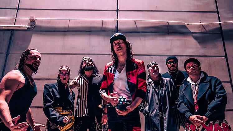 Gogol Bordello beim W&uuml;rzburger Hafensommer 2026