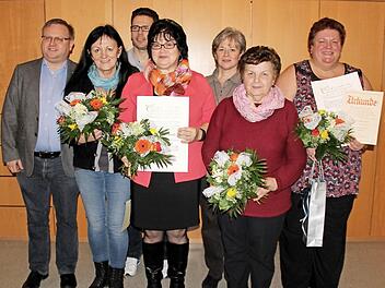 Von links: Thomas Ringer, Hedwig Scheppe, Claus Keller, Monika Schmauß, Dagmar Barta, Elsa Brehm, Sibylle Berger Foto: Johanna Blum