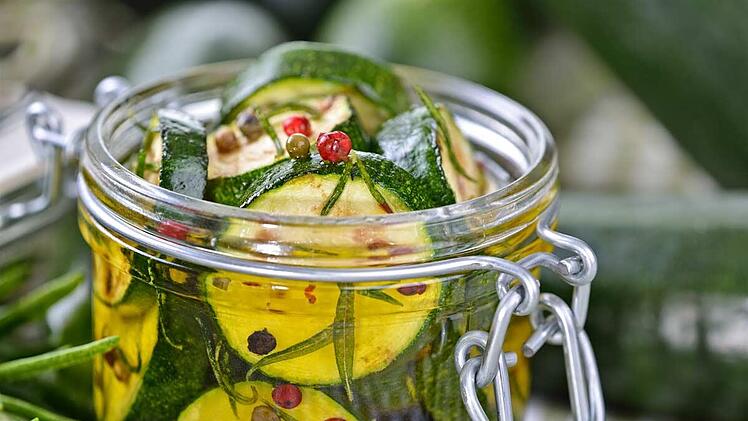 eingelegte-zucchini.jpg