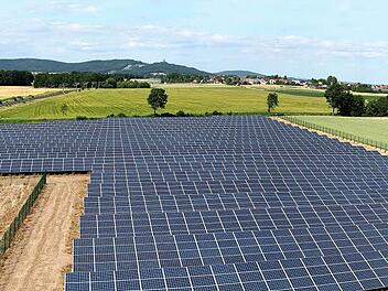 Der Bürgersolarpark Unterneuses Foto: IBC Solar