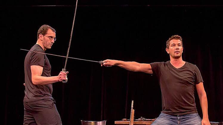 Spannende Fechtszenen erlebte das Publikum in der Reithalle.
