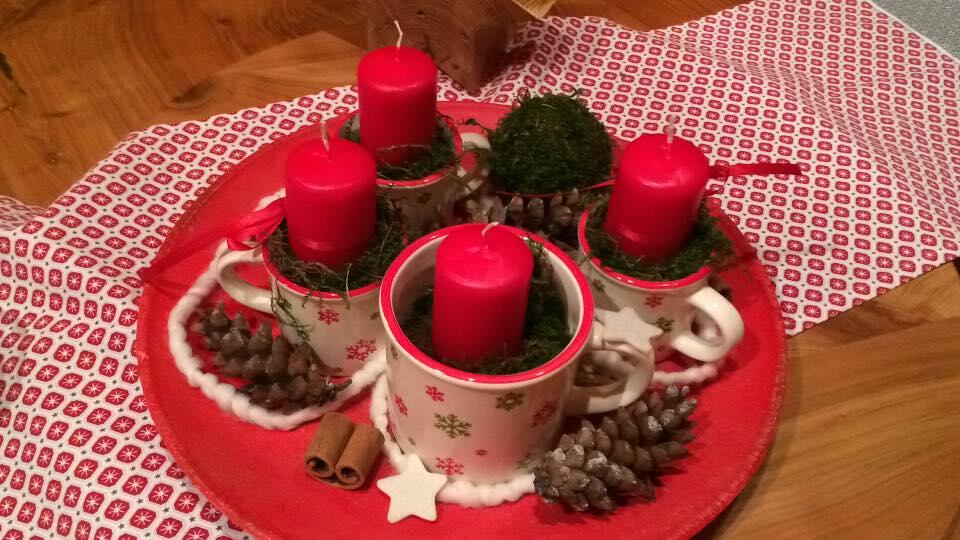 Lesergalerie: Adventskränze