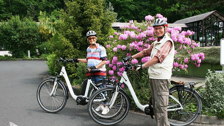 Ingrid und Fritz Keil sind seit der ersten Fahrt von den E-Bikes begeistert.