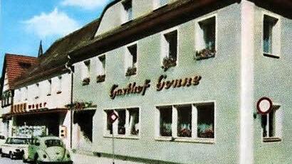 Das Gasthaus "Zur Sonne" in den 1960er Jahren  Repro: Josef Hofbauer