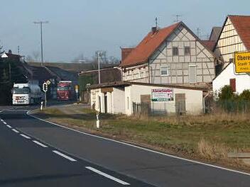 Ein weiterer Bauabschnitt des Ausbaues B 303 Schweinfurt-Coburg steht an, und zwar der durch Oberelldorf im Jahr 2016. Foto: Lothar Weidner