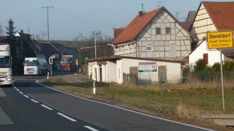 Ein weiterer Bauabschnitt des Ausbaues B 303 Schweinfurt-Coburg steht an, und zwar der durch Oberelldorf im Jahr 2016. Foto: Lothar Weidner