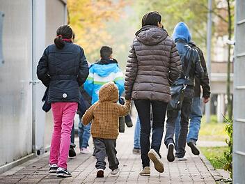 16 Flüchtlinge werden demnächst in Elfershausen erwartet. Sie sollen im Anwesen Karmelow untergebracht werden.  Foto: Nicolas Armer/ dpa