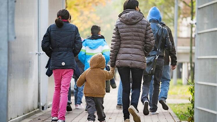 16 Flüchtlinge werden demnächst in Elfershausen erwartet. Sie sollen im Anwesen Karmelow untergebracht werden.  Foto: Nicolas Armer/ dpa