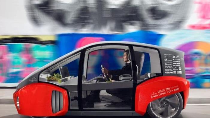 Das Konzeptauto von Rinspeed ("Oasis"), für das Dr. Schneider den Innenraum konzipiert hat. An die 30 Firmen haben ihren Teil zu dem Auto beigetragen. Foto: Rinspeed
