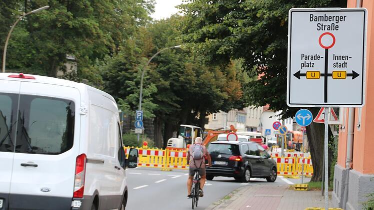 Die Umleitung rechts über die Von-Brun-Straße gefällt den Einzelhändlern der Innenstadt. Foto: Ronald Heck