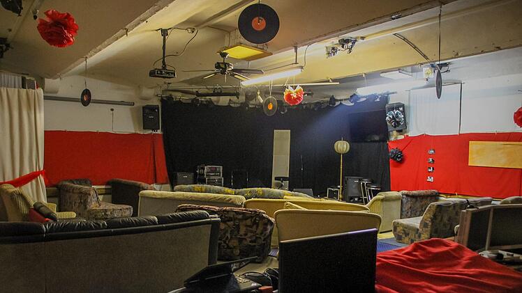 Gottesdienst f&uuml;r Jugendliche, Konzerte und k&uuml;hle Getr&auml;nke...