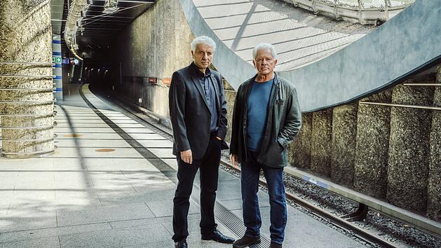 Vier Tage vor ihrem offiziellen Renteneintritt werden Kriminalhauptkommissar Franz Leitmayr (Udo Wachtveitl, links) und Kriminalhauptkommissar Ivo Batic (Miroslav Nemec) noch einmal mit einem besonders schwierigen Fall konfrontiert.