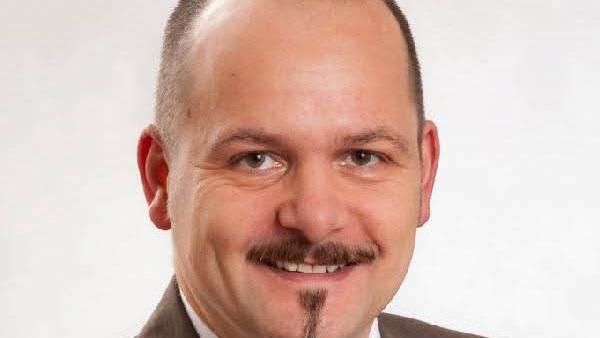 Keine Stichwahl in Prichsenstadt! RenéSchlehr (CSU) gelang es mit 53,4 Prozent, die Mehrzahl der Wähler auf seine Seite zu ziehen. Er ließ Wolfgang Brosche (Freie Bürgergemeinschaft) mit 30,2 Prozent und Hans-Dieter Kern (SPD) mit 16,4 Prozent hinter sich. Adolf Falkenstein stand nicht mehr zur Wahl.Foto: privat