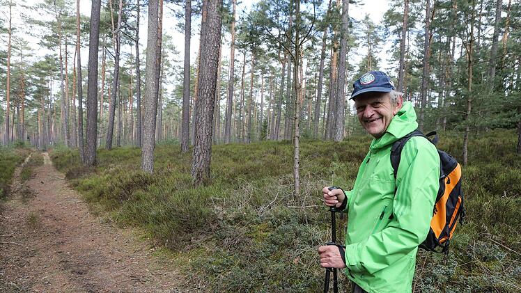 Unterwegs auf unserer Dünenwanderung mit Andi Schettler. Foto: Barbara Herbst