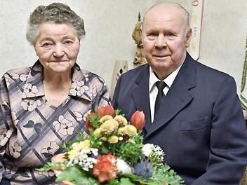Das Fest der Diamantenen Hochzeit konnten in Dörflis Gertrud und Gerhard Zimmermann feiern. Vor 60 Jahren haben sie dort geheiratet.