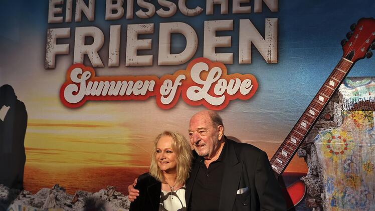 Premiere des Musicals "Ein bisschen Frieden - Summer of Love"