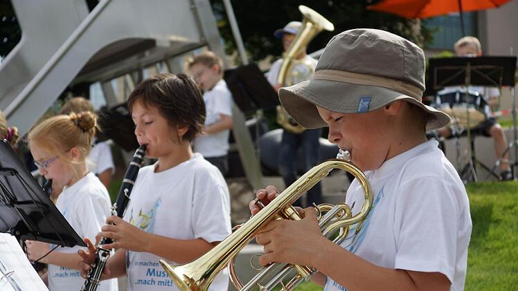Eröffnung Naturbad Aura