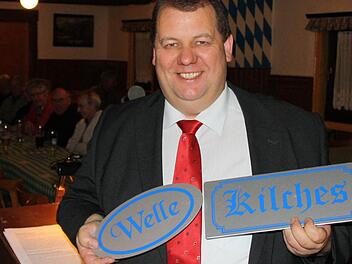 Bernold Martin (CSU) ist der erste und vorerst letzte hauptamtliche Bürgermeister der Gemeinde Schondra. Ab 2014 ist der Posten wieder ehrenamtlich besetzt.