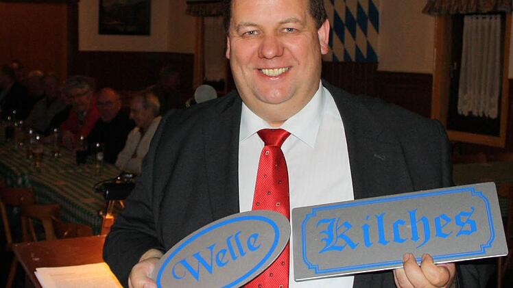 Bernold Martin (CSU) ist der erste und vorerst letzte hauptamtliche Bürgermeister der Gemeinde Schondra. Ab 2014 ist der Posten wieder ehrenamtlich besetzt.