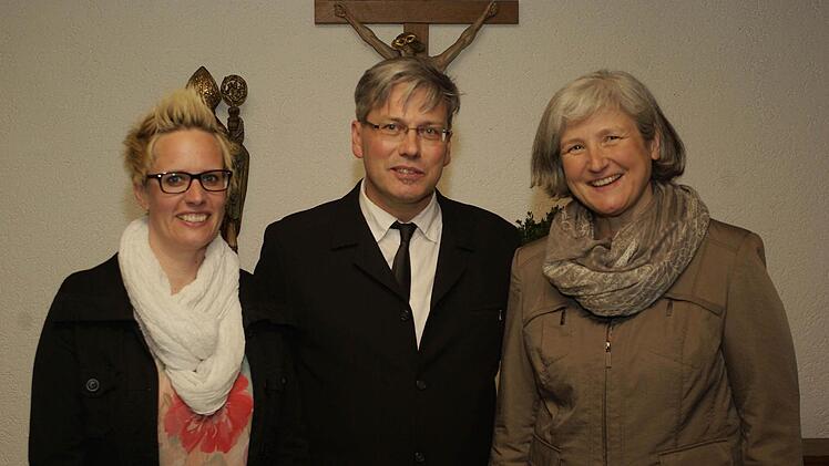 In der Pfarreiengemeinschaft "Saalekreuz" wollen (v. l.) Katja Maschmeyer, sowie Klaus und Christine Dittmann ihren Auftrag wahrnehmen.  Foto: Ehling