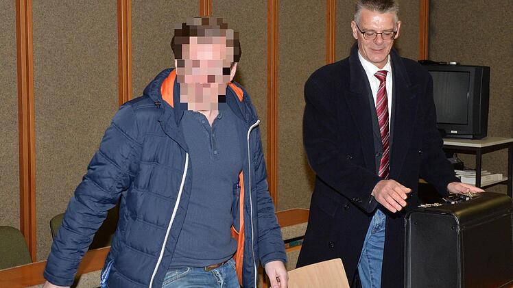 Zu drei Jahren und sechs Monaten Freiheitsstrafe hat das Amtsgericht den ehemaligen Systemadministrator der Stadt Höchstadt verurteilt. Foto: Ronald Rinklef
