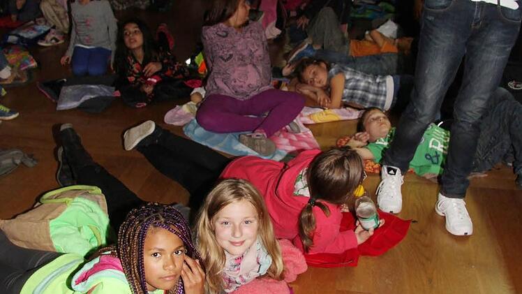 Bei ihrer Lesestation präsentiert Christine Friedlein das Buch "Der Laden der Träume".