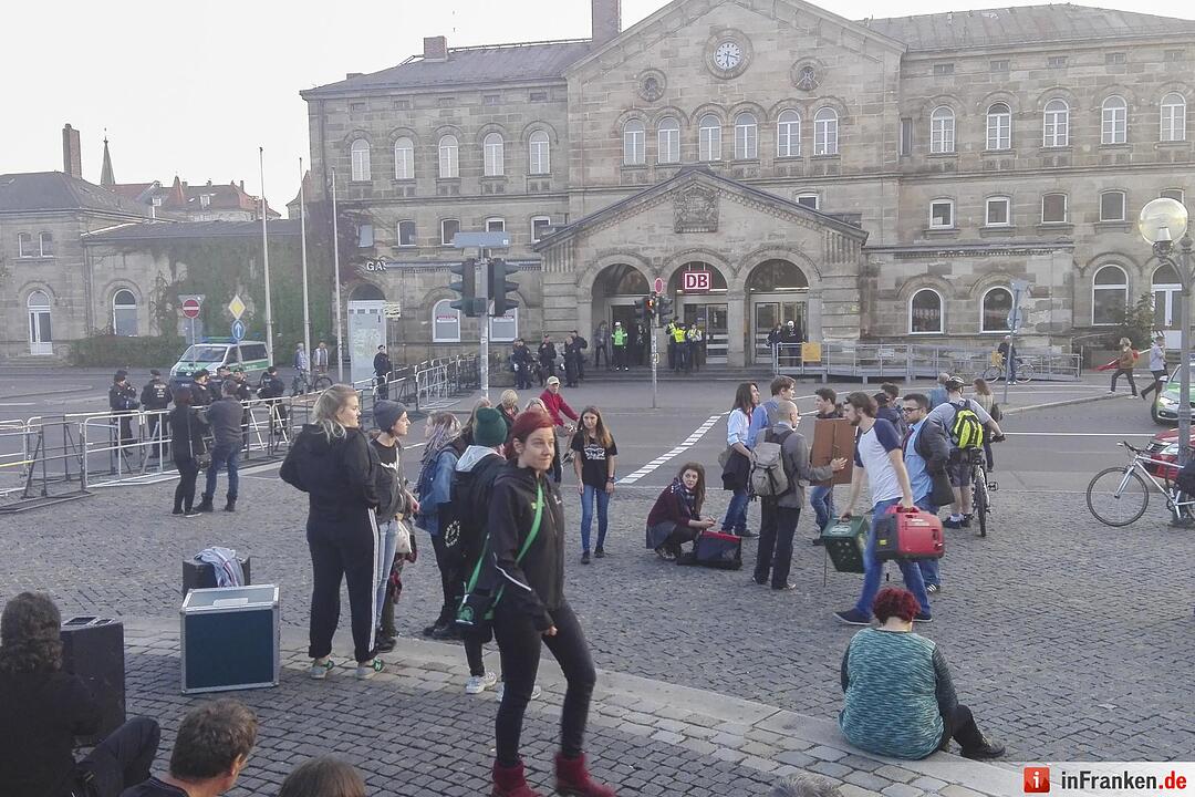 Demonstration in Fürth - Pegida trifft auf Gegenkundgebung